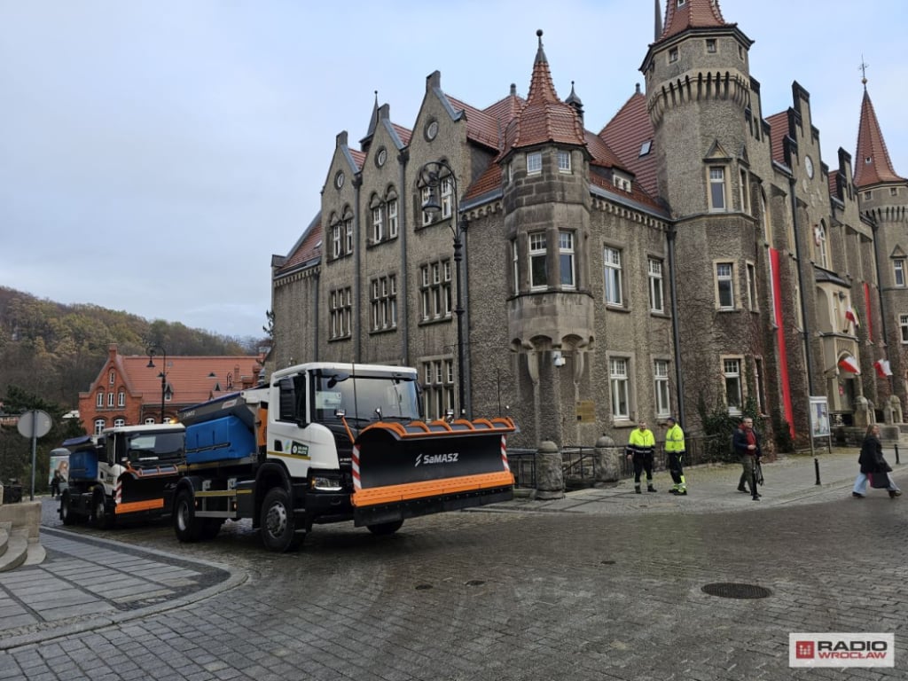 Wałbrzych gotowy na śnieg? Tak przekonują drogowcy - Wałbrzych przygotował się na zimę. Fot. Bartosz Szarafin