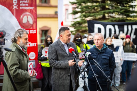 "Smogowe płuca" stanęły w Nowej Rudzie. Mieszkańcy mogą sprawdzić, czym oddychają - 1