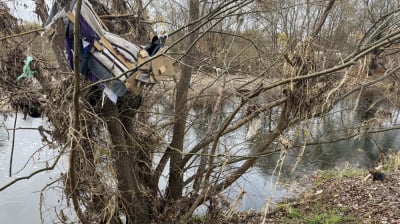 Brzegi Bobru wciąż zaśmiecone. Mieszkańcy Jeleniej Góry apelują o działanie