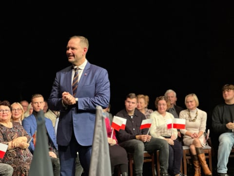 Tłumy na spotkaniu z Karolem Nawrockim w Głogowie. Na widowni zabrakło miejsc - 1