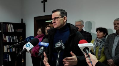 Były premier Mateusz Morawiecki odwiedził powodzian na Dolnym Śląsku