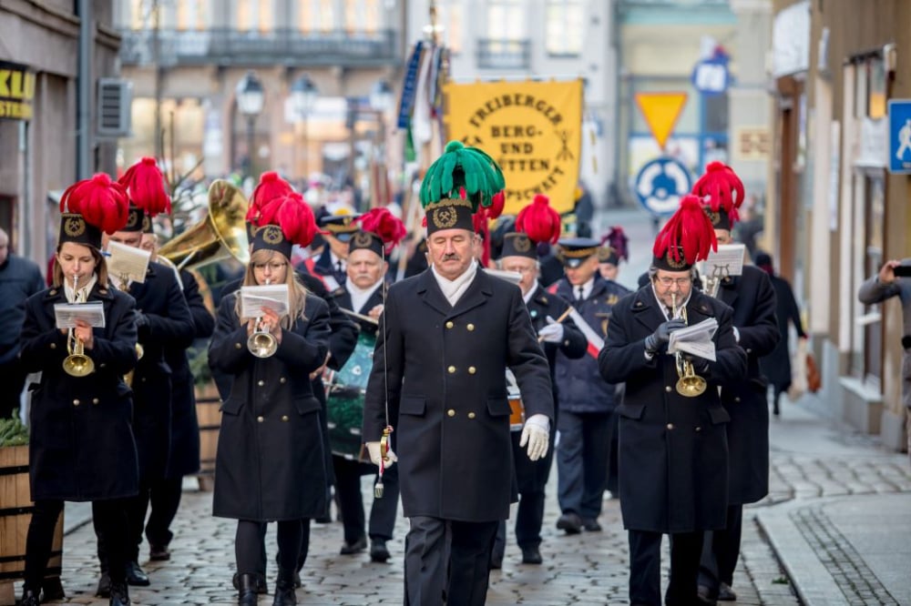 Barbórka w Wałbrzychu. Gwarkowie gotowi na świętowanie - Parada Górnicza w Wałbrzychu podczas Barbórki. Fot. Stara Kopalnia