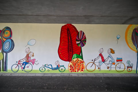 Zamiast zwykłego tunelu - barwny mural. Nowe dzieło we Wrocławiu - 1