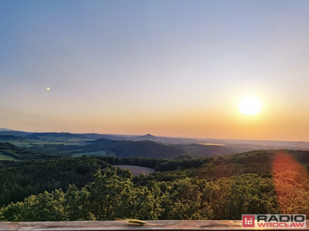 Wycieczki i warsztaty zamiast sprawdzianów, ocen i kartkówek! GeoSzkoła wystartowała - Światowy Geopark Kraina Wygasłych Wulkanów ruszył z pilotażowym programem Geoszkoła Fot: Radio Wrocław