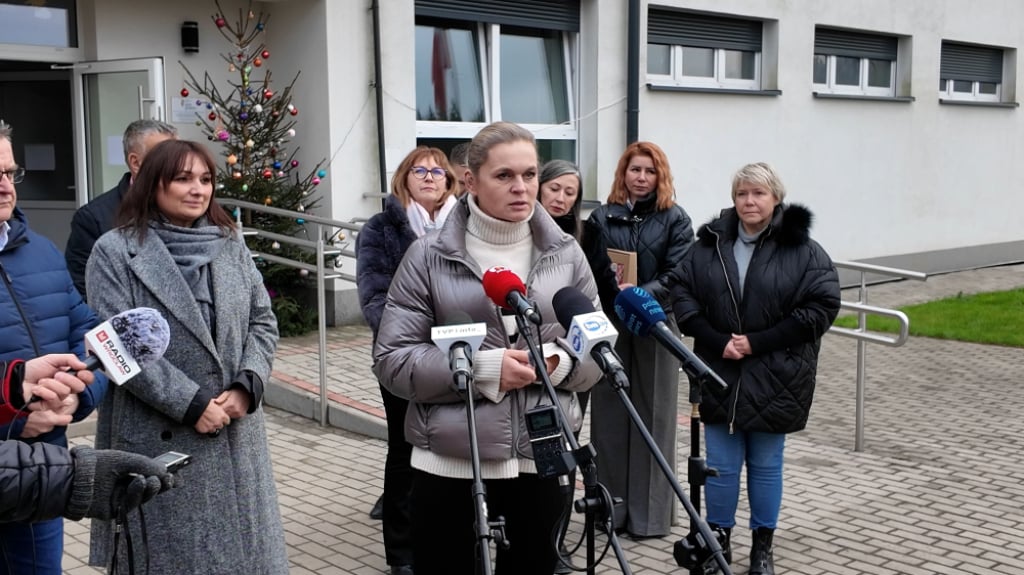 Minister Edukacji z wizytą na Dolnym Śląsku. Miliony na odbudowę po powodzi - Minister Edukacji Barbara Nowacka odwiedziła Ołdrzychowice Kłodzkie. Fot. Jarosław Wrona