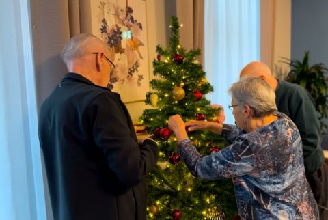 Święta to nie dla wszystkich radosny czas. Domy Opieki przygotowują się do wigilii - 1