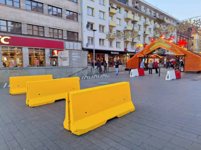 Czy jarmark bożonarodzeniowy we Wrocławiu jest bezpieczny? "Dodatkowe środki ostrożności po zamachu w Magdeburgu" - 0