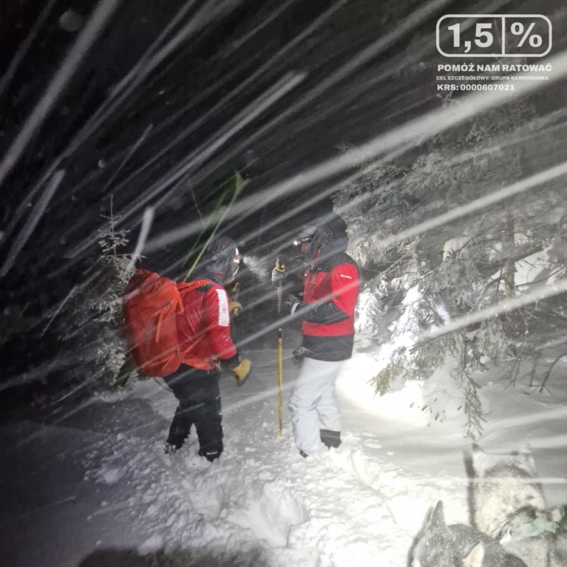 Interwencja ratowników GOPR w Karkonoszach! Musieli sprowadzać turystów, którzy tracili już siły - GOPR ogłosił drugi stopień zagrożenia lawinowego w Karkonoszach. Fot: Grupa Karkonoska GOPR