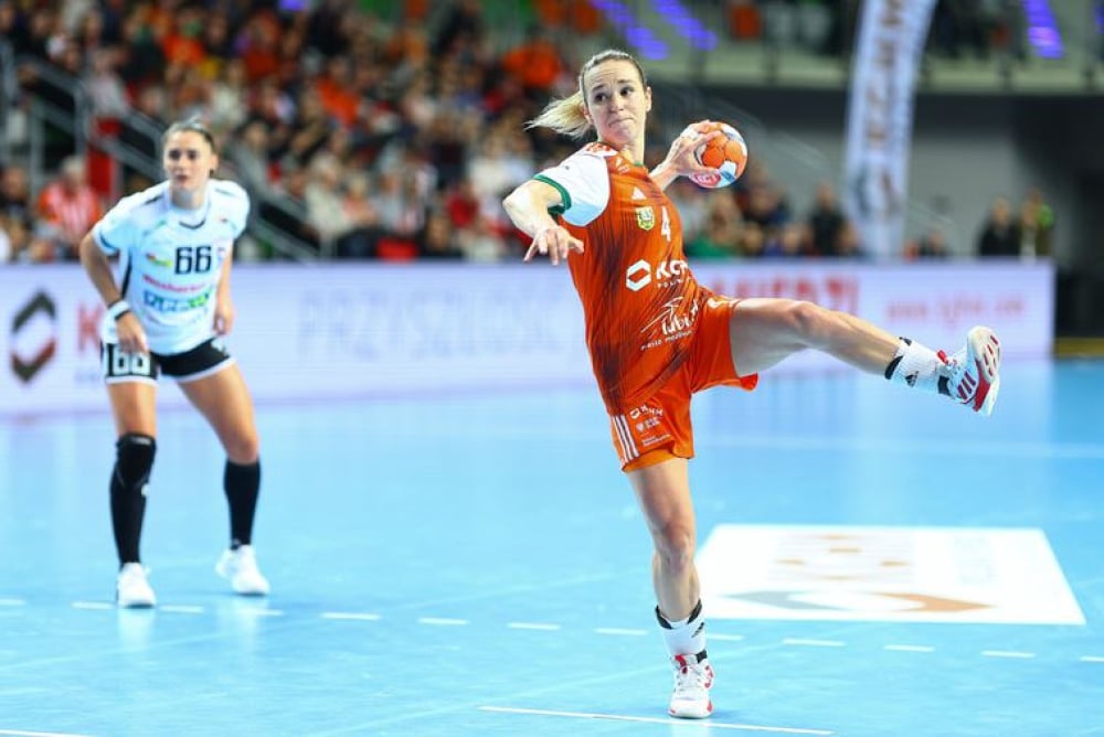 Piłkarki ręczne KGHM MKS Zagłębia rozgromiły Ruch Chorzów - Aneta Promis zdobyła 12 bramek i została MVP spotkania z Ruchem Chorzów. Fot. zaglebie.lubin.pl