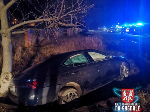 Poważny wypadek w Groblicach! Doszło tam do wypadku czterech samochodów osobowych [ZDJĘCIA] - 3