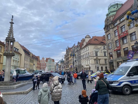 Wrocław gra z WOŚP! Koncerty, licytacje, wystawy. Na wrocławskim rynku czeka dużo atrakcji - 0