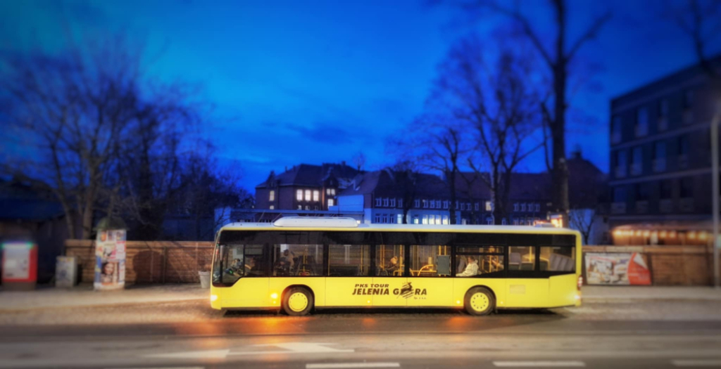 Autobusem z Karpacza do Jakuszyc. Dzięki nowemu połączeniu to możliwe! - Autobus z Karpacza do Jakuszyc już kursuje. Fot. PKS „Tour” Jelenia Góra (Facebook)