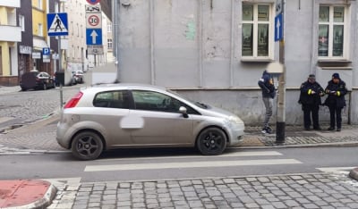 Tak "parkuje" się we Wrocławiu. SM w miesiąc wystawiła mandaty na ponad 350 tysięcy złotych