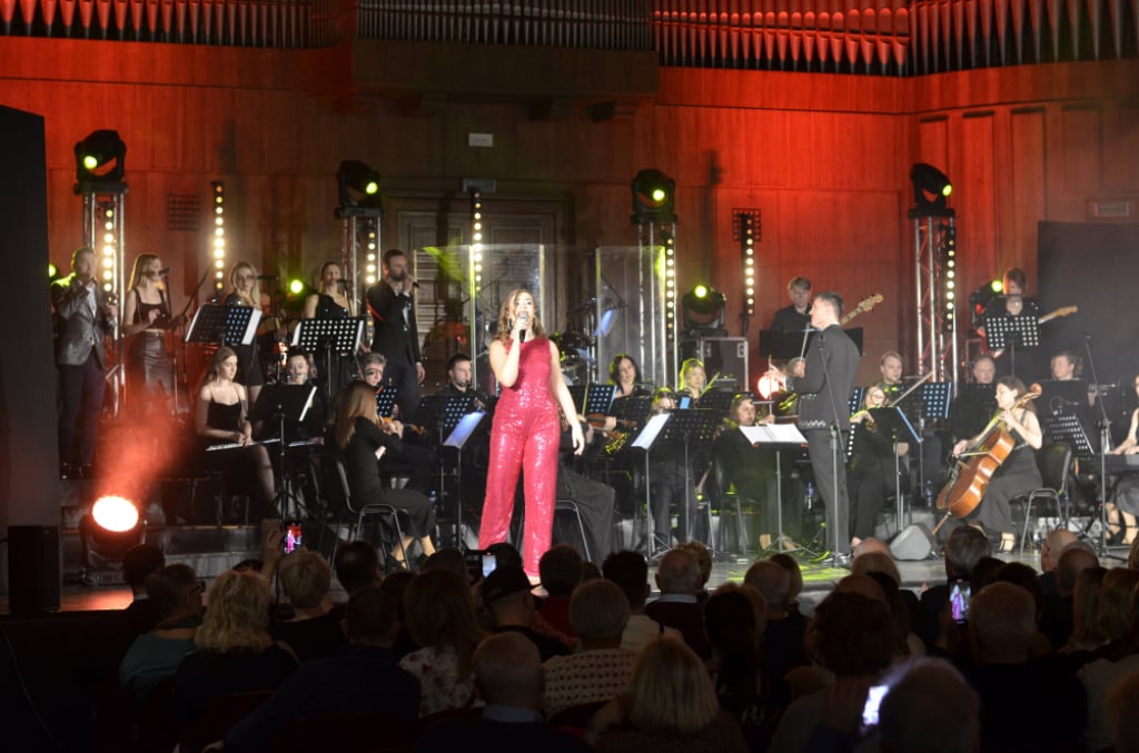 Przeboje ABBY i nie tylko rozbrzmiały w Sali Koncertowej Radia Wrocław - Koncert "ABBA I INNI symfonicznie" w Sali Koncertowej Radia Wrocław. Fot. RW