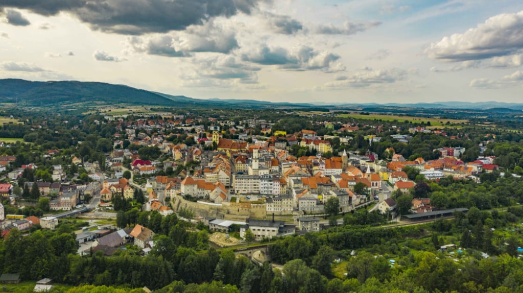 Trwają remonty ulic w Bystrzycy Kłodzkiej. Pomagają też powiat i państwo - Ulice w Bystrzycy Kłodzkiej odzyskają blask. Fot. RW