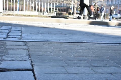 Beton "udaje" kostkę brukową na Szczytnickiej. To nie jedyne takie miejsce we Wrocławiu - 0