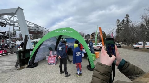 Rozdaliśmy setki pączków! Tłusty czwartek z Radiem Wrocław i Miastem Szklarska Poręba [ZDJĘCIA] - 6