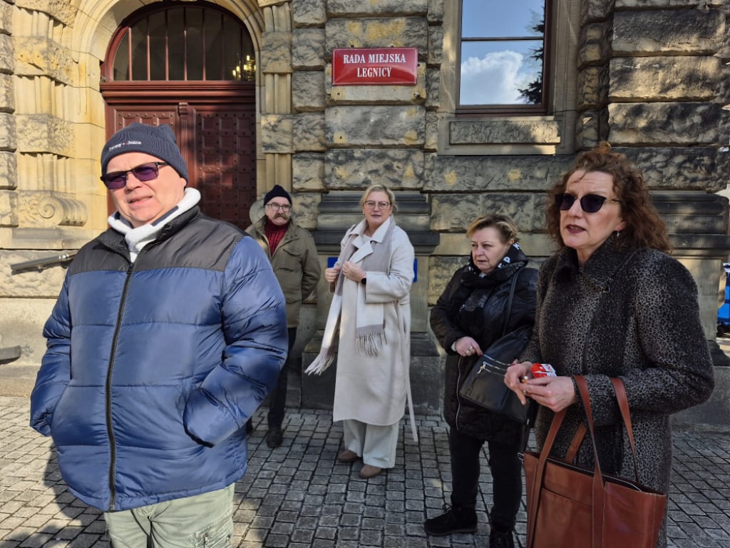 Legnica: Bójki, krzyki i krew na chodniku. Mieszkańcy mają dość awantur pod swoimi oknami - Mieszkańcy Legnicy domagają się spokoju pod swoimi oknami. Fot. Karolina Bieniek