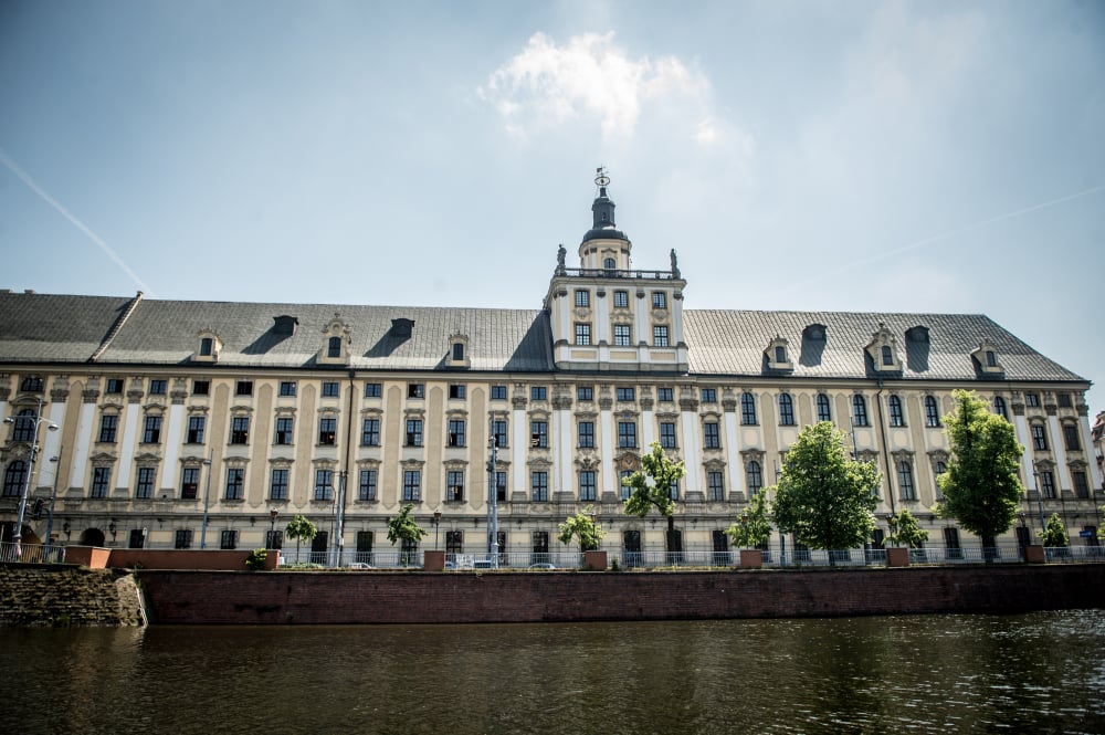 Przygotowali specjalną mapę, żeby lepiej poznać akademicki Wrocław - Z mapy "Na szlaku dziedzictwa akademickiego" lepiej poznamy m.in. Uniwersytet Wrocławski. Fot. archiwum RW