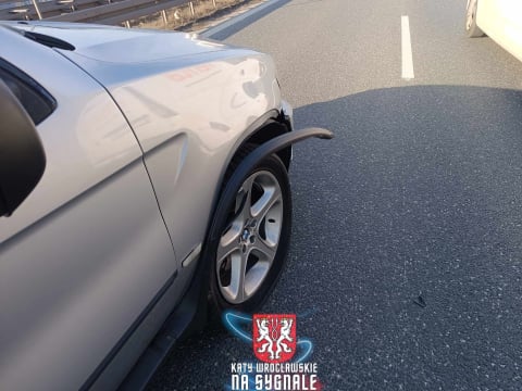 Dwa zderzenia na Autostradowej Obwodnicy Wrocławia. Utrudnienia w obu kierunkach - 7