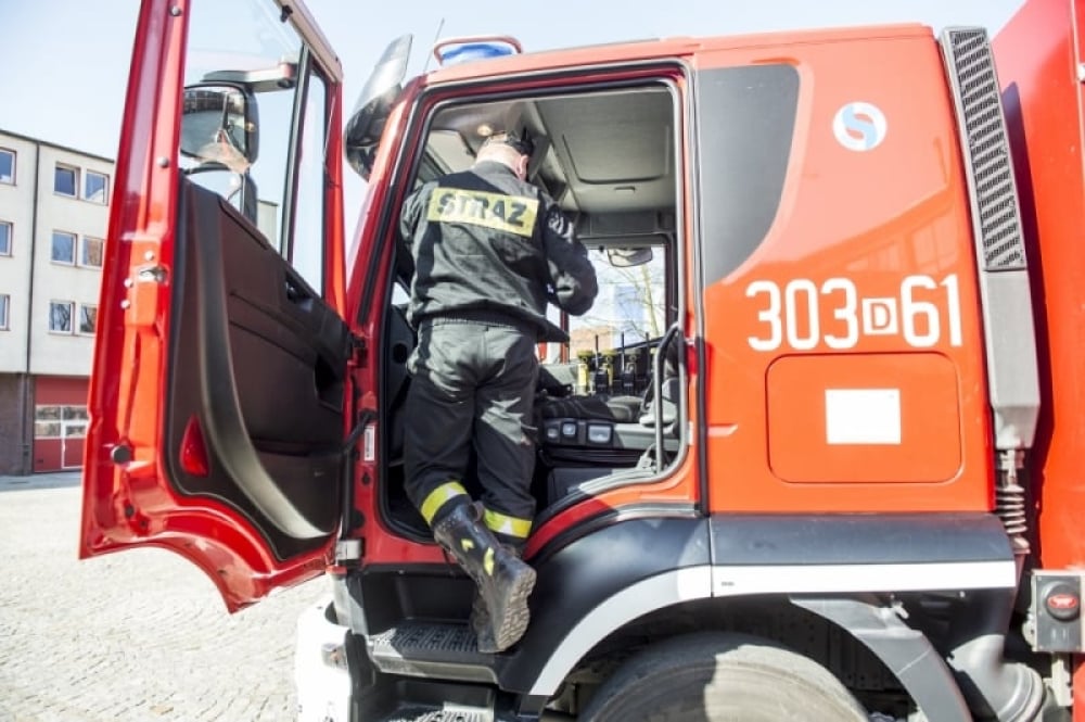 Ogromny wyciek gazu w Jeleniej Górze. Strażacy zdecydowali o natychmiastowej ewakuacji mieszkańców - Strażacy ewakuowali mieszkańców z bloków przy ul. Lubańskiej. Fot: Radio Wrocław