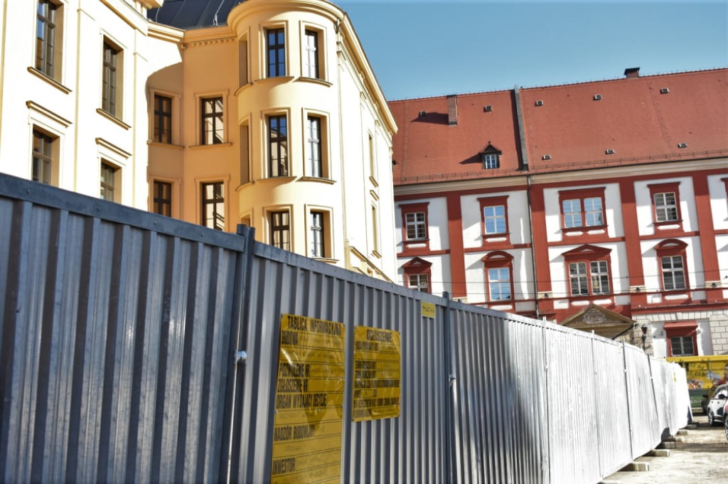 Tu powstanie siedziba Muzeum Książąt Lubomirskich. Kiedy zakończy się budowa? - Siedziba Muzeum Książąt Lubomirskich powstanie przy placu Uniwersyteckim we Wrocławiu. Fot. Mirosława Kuczkowska