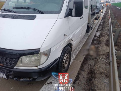 Zderzenie dwóch ciężarówek i lawety na autostradzie A4. Długi korek w stronę Wrocławia - 1