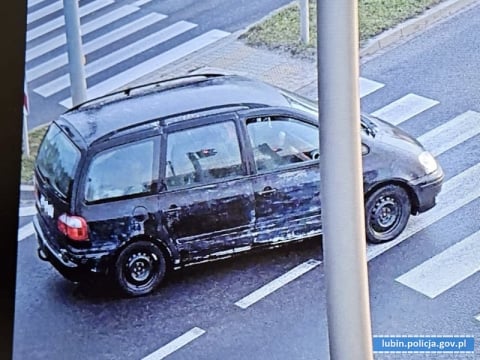 Lubin: To miała być "kradzież doskonała". Pomalowali farbą samochód, by zmylić policjantów - 3