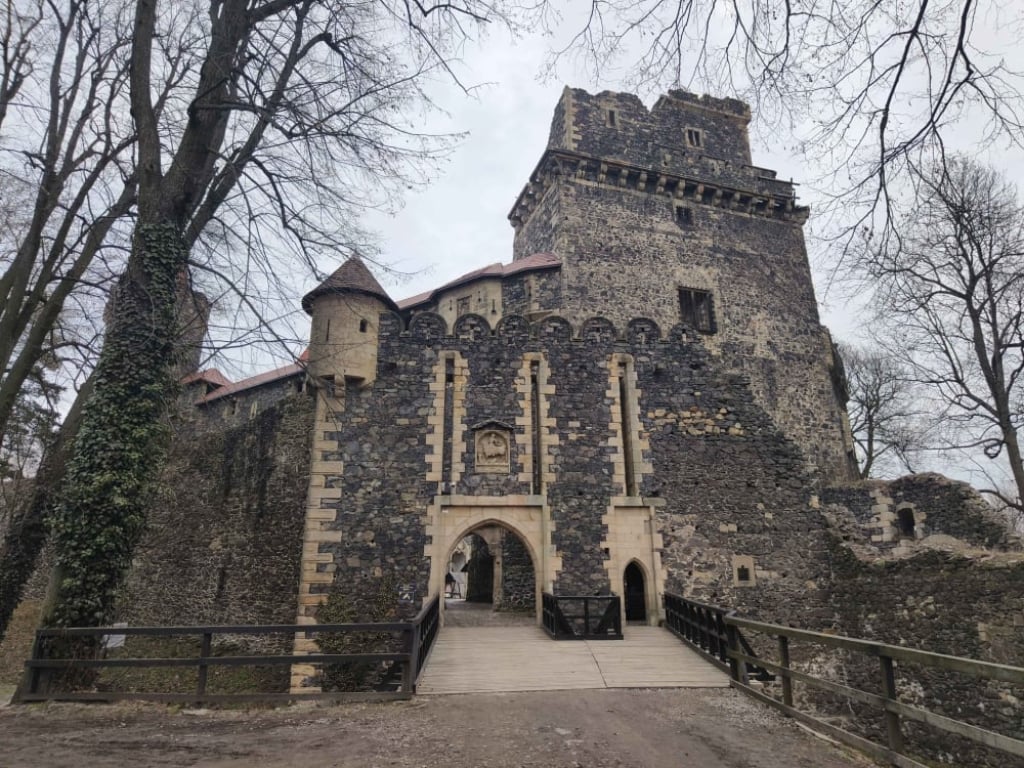 Zamek Grodziec w centrum naukowych odkryć i artystycznych poszukiwań - fot. Radio Wrocław