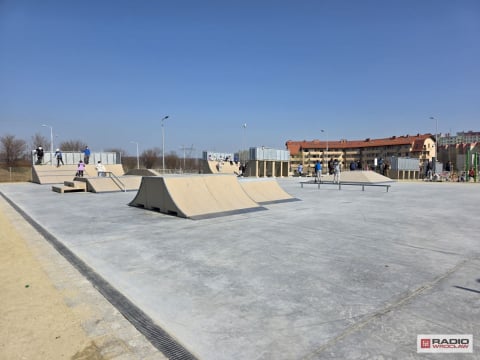 Sport i zieleń na Podzamczu. Otwarto nowy skatepark - 0