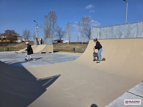 Sport i zieleń na Podzamczu. Otwarto nowy skatepark - 6