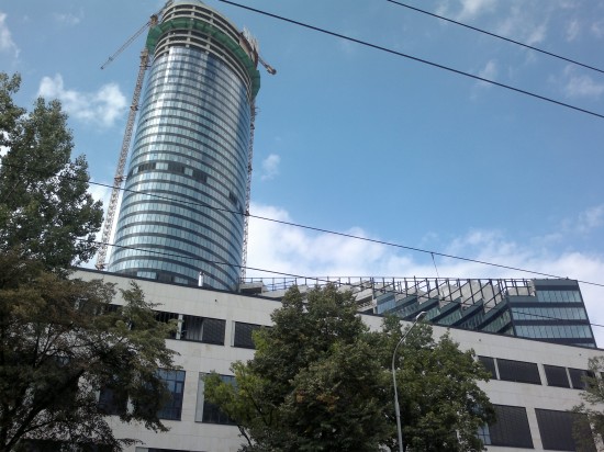 Skytower prawie gotowy (Zdjęcia)