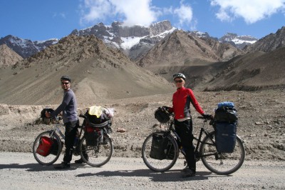Ze Świebodzic do Katmandu na rowerze (Zobacz)