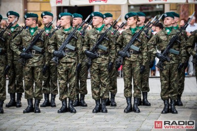 Wrocław: Armia zyskała 363 nowych oficerów [ZOBACZ]