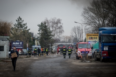 Pożar hali przy Szczecińskiej. Nielegalne składowisko działało od dwóch lat. Prokuratura umorzyła sprawę [FOTO]